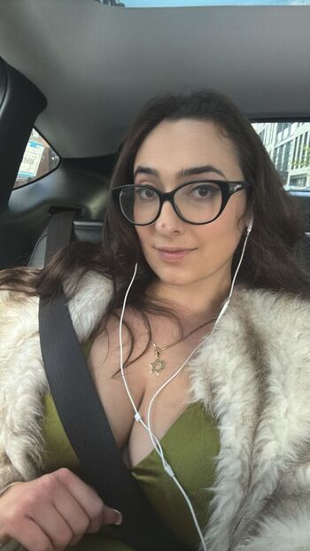 qveenjulia