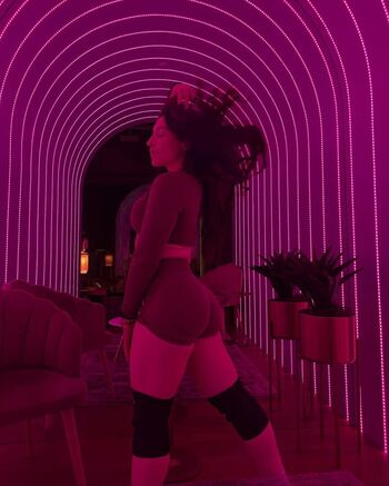 Full leaked Raelynn page private onlyfans photo