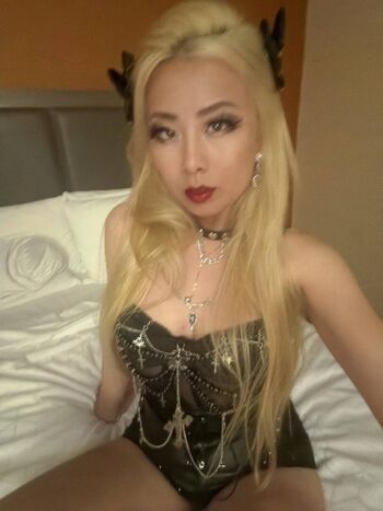 Full leaked Raina huang private onlyfans photo