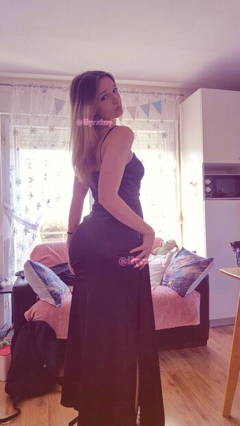 Full leaked Rainyy private onlyfans photo