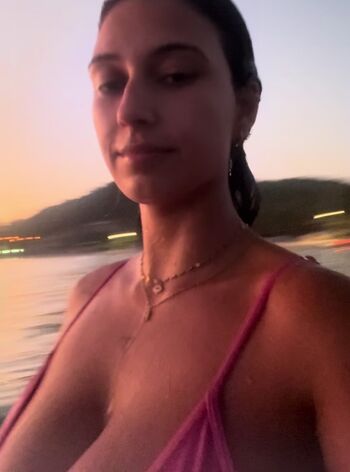 Full leaked Raphaela private onlyfans photo