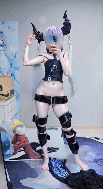 Full leaked Rapulras private onlyfans photo