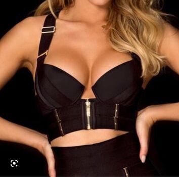 Full leaked Rarehoney private onlyfans photo