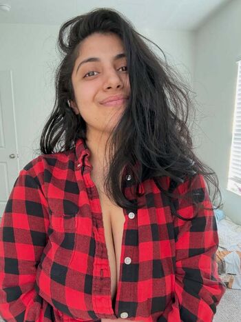 Full leaked Rashmi van page private onlyfans photo