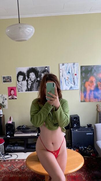 Full leaked Rayna widger private onlyfans photo