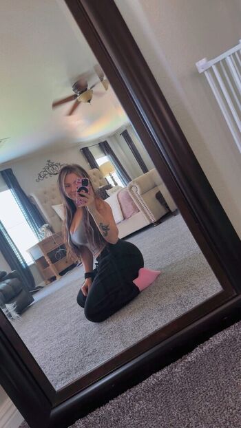 Full leaked Realamberrose private onlyfans photo