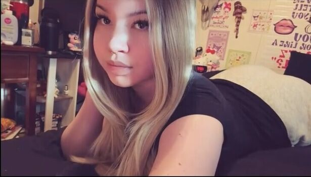 Full leaked Realvannessavale private onlyfans photo