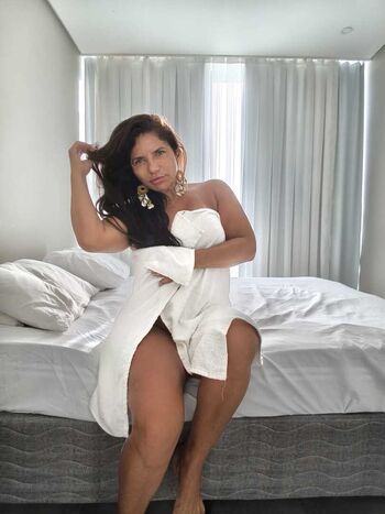 Full leaked Rebekalopes private onlyfans photo