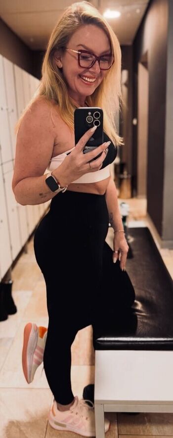 Full leaked Redglassesgirl private onlyfans photo