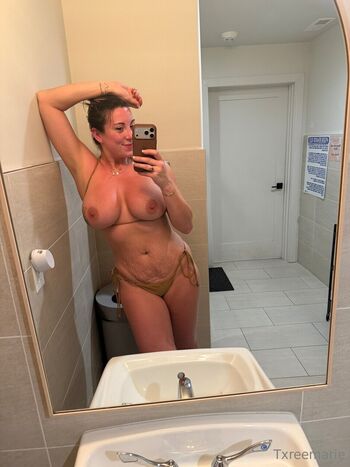 Full leaked Reemarie  page private onlyfans photo