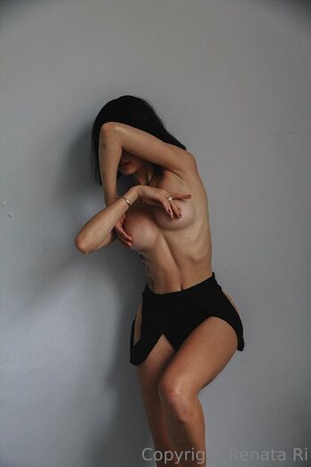 Full leaked Renatarii  page private onlyfans photo