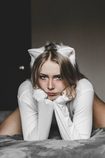 Full leaked Revolvingrose private onlyfans photo