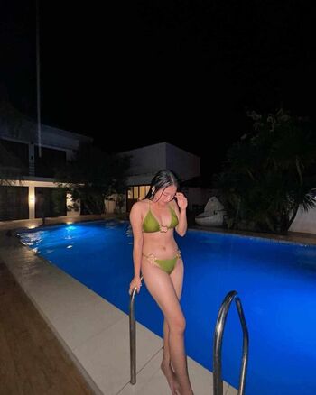 Full leaked Reychelle morales private onlyfans photo