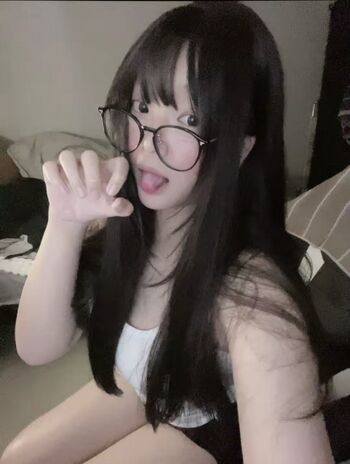 Full leaked Rhiannesofinee private onlyfans photo