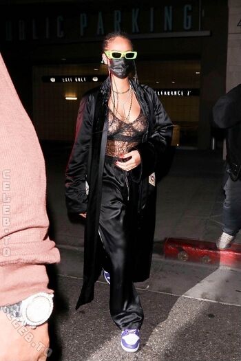 Full leaked Rihanna private onlyfans photo