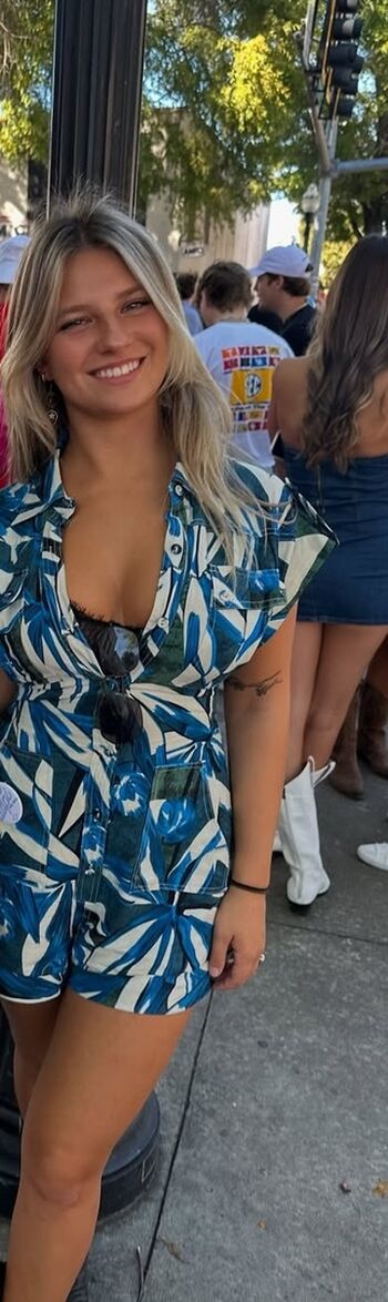 Full leaked Lilijunex/ private onlyfans photo