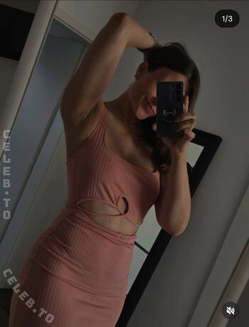 Full leaked Rinaa private onlyfans photo