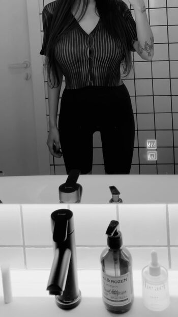 Full leaked Rita flores private onlyfans photo