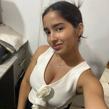 Full leaked Riyana private onlyfans photo