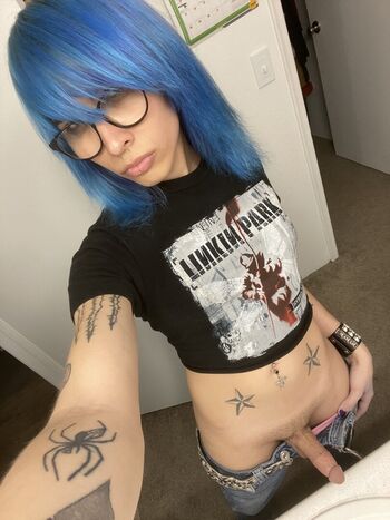 Full leaked Roachspit private onlyfans photo