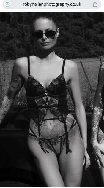 Full leaked Robyn allan private onlyfans photo