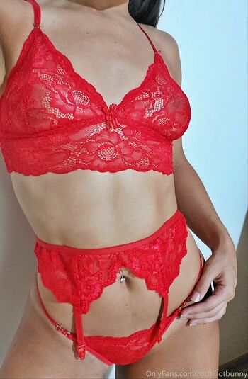 Full leaked Rochihotbunny page private onlyfans photo