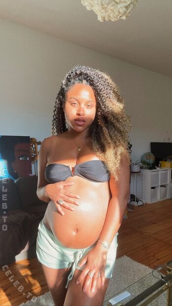 Full leaked Rolablades private onlyfans photo