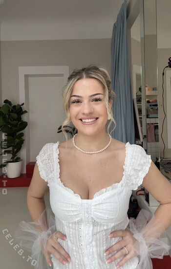 Full leaked Romina jana private onlyfans photo