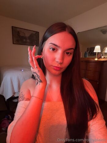Full leaked Romyblair private onlyfans photo
