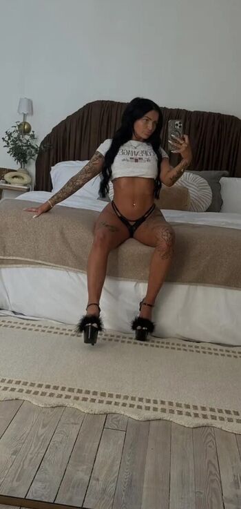 Full leaked Ronika eskins page private onlyfans photo