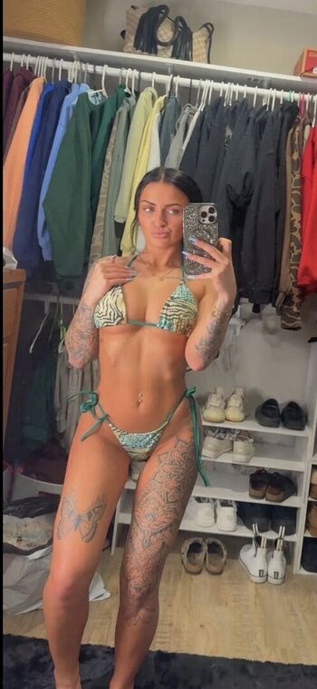 Full leaked Ronika eskins page private onlyfans photo