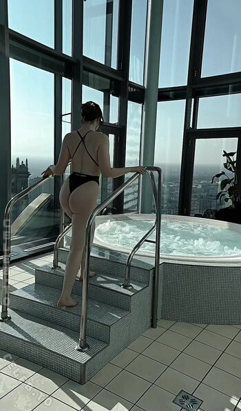 Full leaked Ronjakruus private onlyfans photo