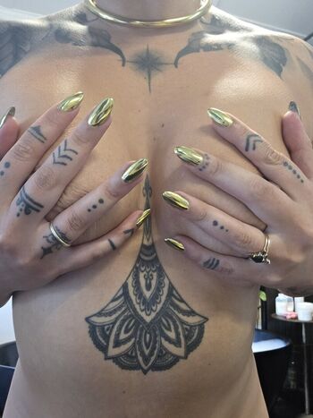 Full leaked Ropeylupa private onlyfans photo