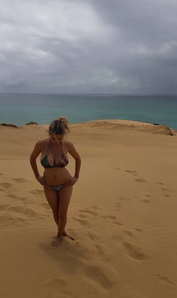 Full leaked Rosalie private onlyfans photo