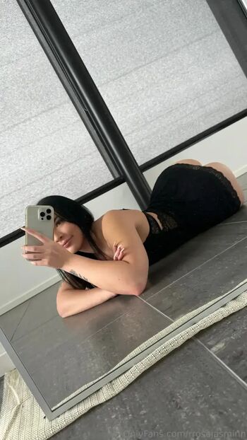 Full leaked Rosasalo private onlyfans photo