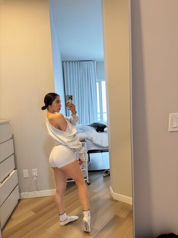 Full leaked Rose woo page private onlyfans photo