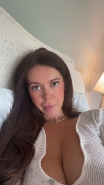 Full leaked Roseharrt private onlyfans photo