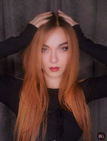 Full leaked Roseredgoddess private onlyfans photo