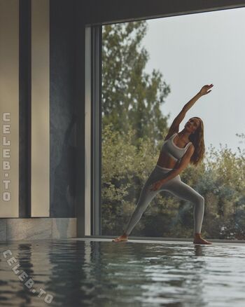 Rosie Huntington-Whiteley