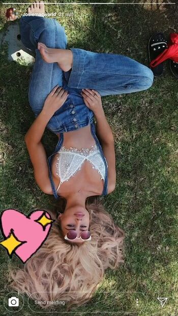 Full leaked Rosie mac page private onlyfans photo
