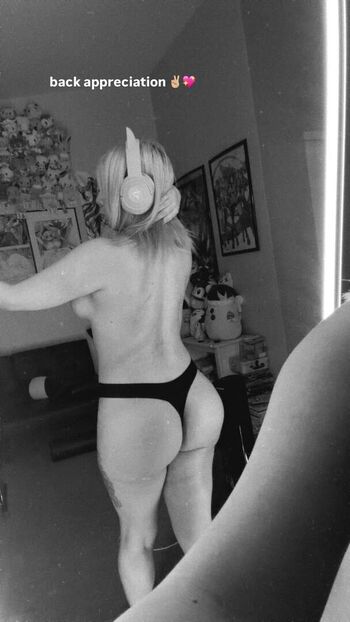 Full leaked Rosiechaitea private onlyfans photo