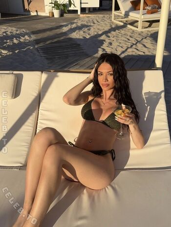 Full leaked Rossellaml private onlyfans photo