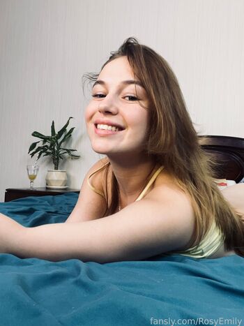 Full leaked Rosyemily private onlyfans photo