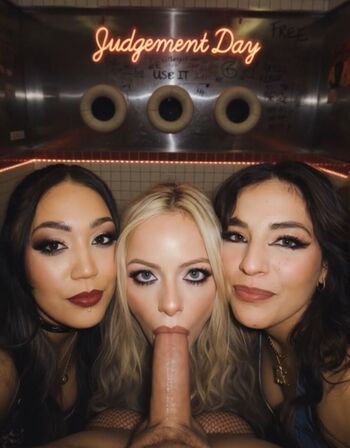 Full leaked Roxanne perez page private onlyfans photo