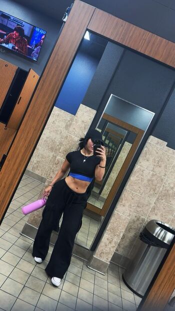 Full leaked Roxanne perez private onlyfans photo