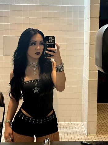 Full leaked Roxanne perez private onlyfans photo