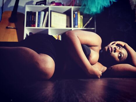 Full leaked Roxxy haze private onlyfans photo