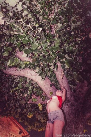 Full leaked Roxyrose private onlyfans photo