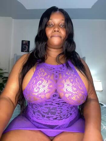 Full leaked Royalvibexo private onlyfans photo