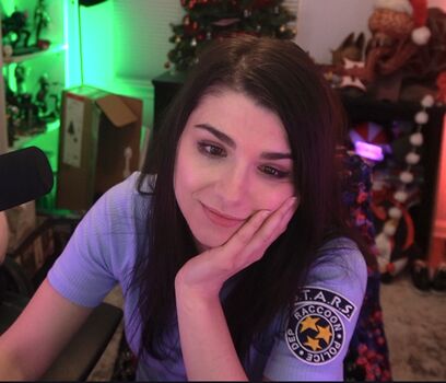 Full leaked Runebee private onlyfans photo